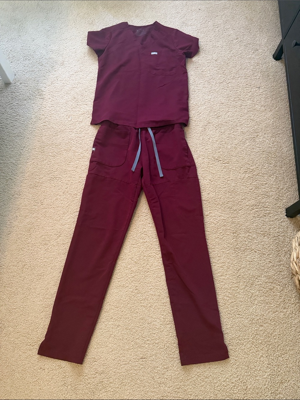 Figs burgundy Kade cargo pants XS and Caterina top XS